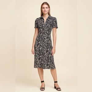 Diane von Furstenberg Silk Collared Printed Dress/Size 6